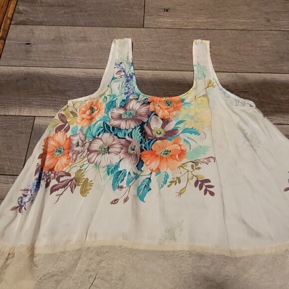 Ivy Jane Satin sleeveless floral and lace top size LG. - Picture 2 of 6